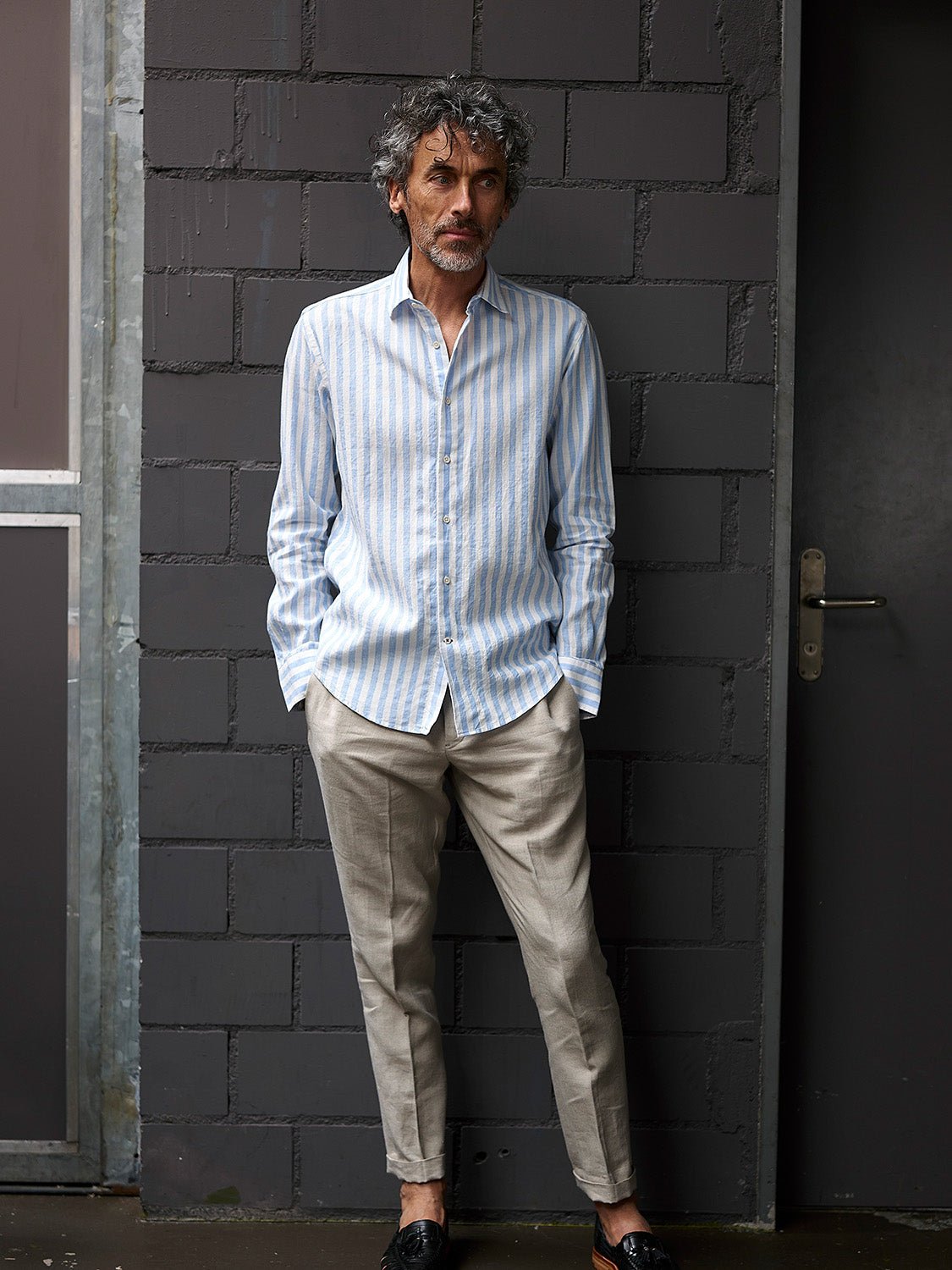 carpasus sustainable organic linen shirt ascona stripes light blue white. Nachhaltiges Carpasus Hemd Ascona Streifen Hellblau Weiss aus Bio Leinen