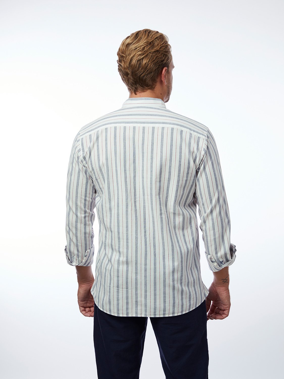 carpasus sustainable organic cotton shirt marzili tricolor blue white red. Nachhaltiges Carpasus Hemd Marzili Tricolor Blau Weiss Rot aus Bio Baumwolle