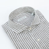 carpasus sustainable organic linen shirt stripes khaki white. Nachhaltiges Carpasus Hemd aus Bio Leinen mit Streifen Khaki Weiss