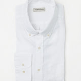 carpasus sustainable organic linen shirt single color white. Nachhaltiges Carpasus Hemd aus Bio Leinen in Weiss