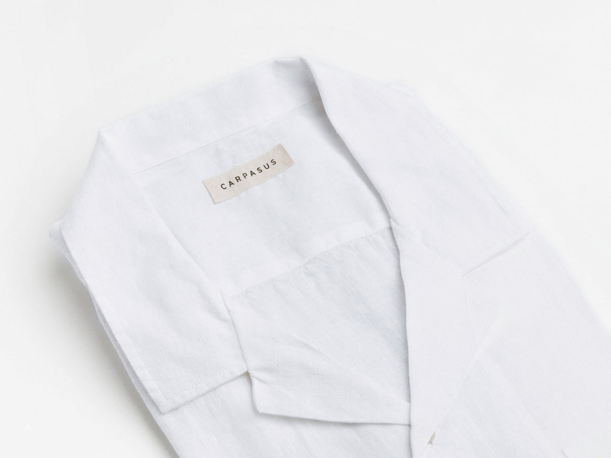 carpasus sustainable organic linen shirt short sleeves maloja uni white. Nachhaltiges Carpasus Hemd kurzärmlig Maloja Uni Weiss aus Bio Leinen 