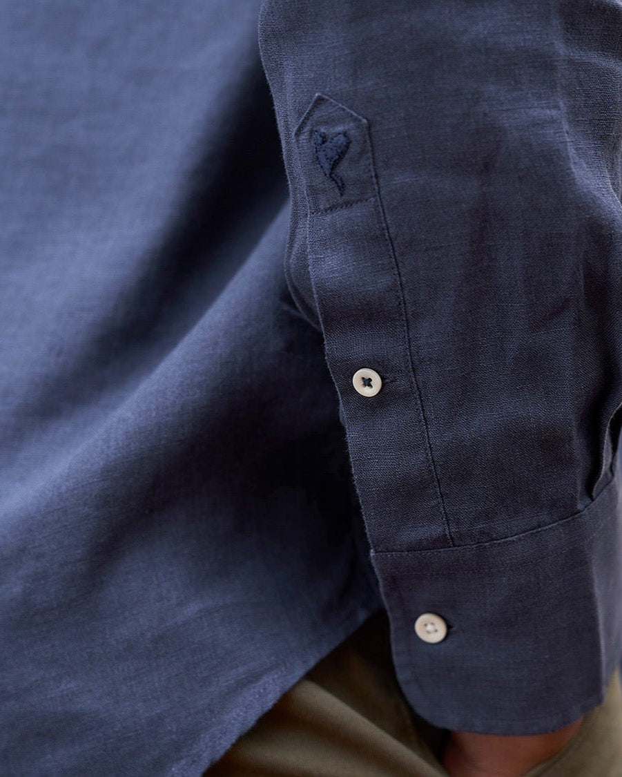 carpasus sustainable organic linen shirt verzasca uni navy. Nachhaltiges Carpasus Hemd Verzasca Uni Navy aus Bio Leinen 