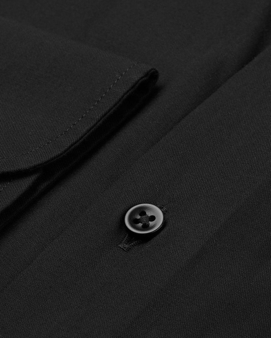 carpasus sustainable organic cotton dress shirt black. Nachhaltiges Carpasus Businesshemd aus Bio Baumwolle in Schwarz