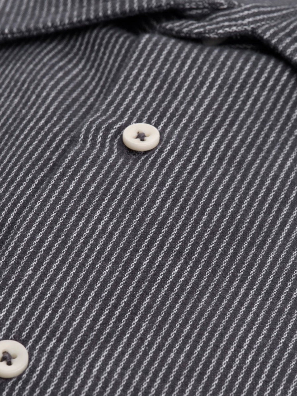 carpasus sustainable organic cotton flanell shirt betual grey. Nachhaltiges Carpasus Flanell Hemd Betual Grau aus Bio Baumwolle 