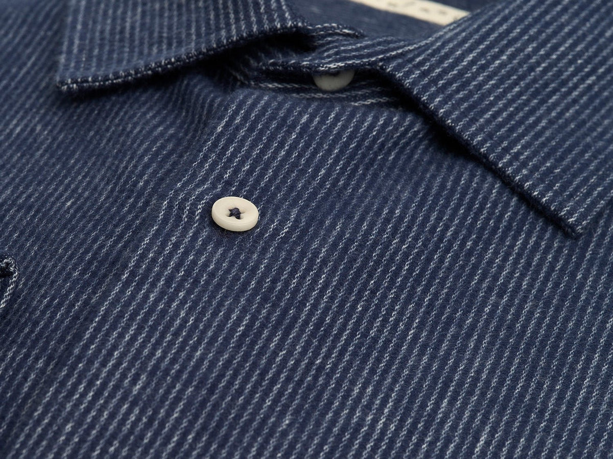 carpasus sustainable organic cotton flanell shirt betual navy. Nachhaltiges Carpasus Flanell Hemd Betual Navy aus Bio Baumwolle 