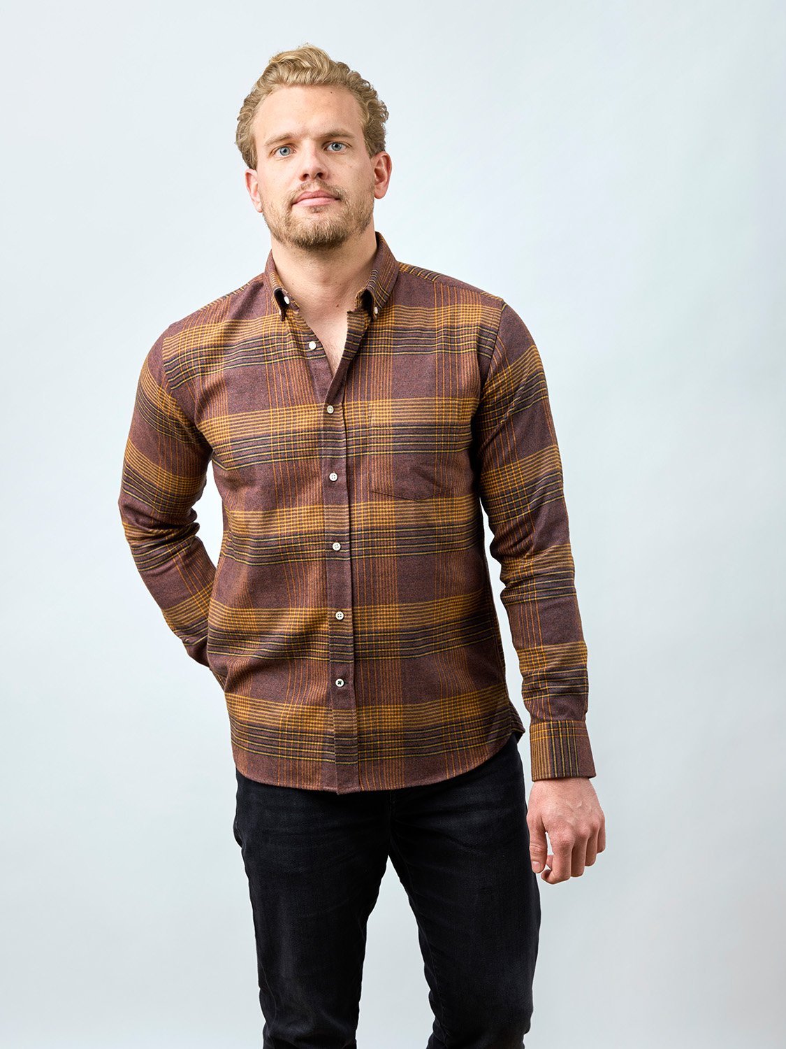 carpasus sustainable organic cotton flanell shirt ursido tinto. Nachhaltiges Carpasus Flanell Hemd Ursido aus Bio Baumwolle in Tinto