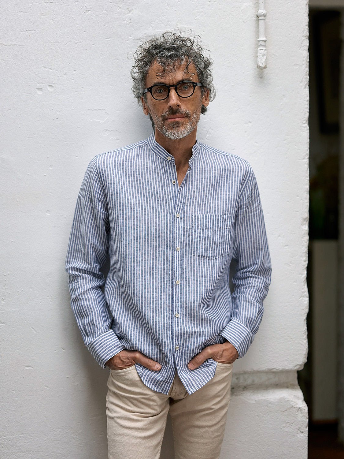 carpasus sustainable organic linen shirt lisbon stripes blue white. Nachhaltiges Carpasus Hemd Lisbon Streifen Blau Weiss aus Bio Leinen 