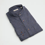 carpasus sustainable organic cotton and linen shirt scurido marine/ochre. Nachhaltiges Carpasus Hemd Scurido aus Bio Baumwolle und Leinen in Marine/Ocker