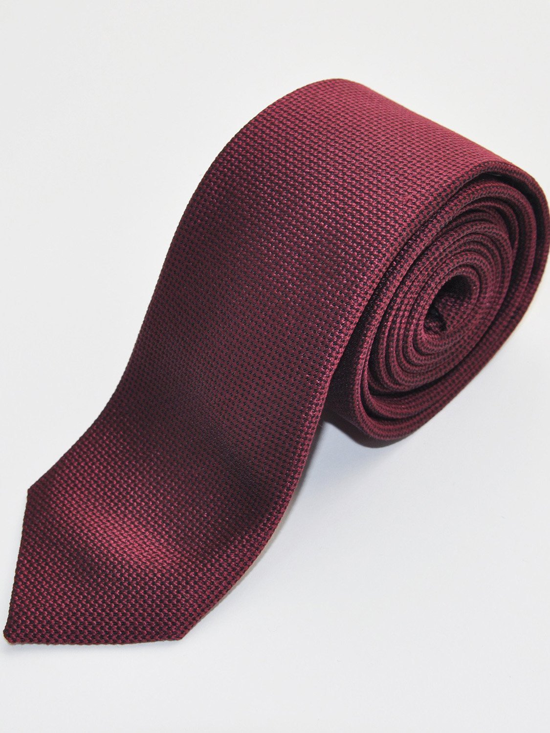carpasus sustainable organic silk tie dark bordeaux. Carpasus nachhaltige Krawatte Bio Seide in Bordeaux