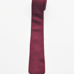 carpasus sustainable organic silk tie dark bordeaux. Carpasus nachhaltige Krawatte Bio Seide in Bordeaux