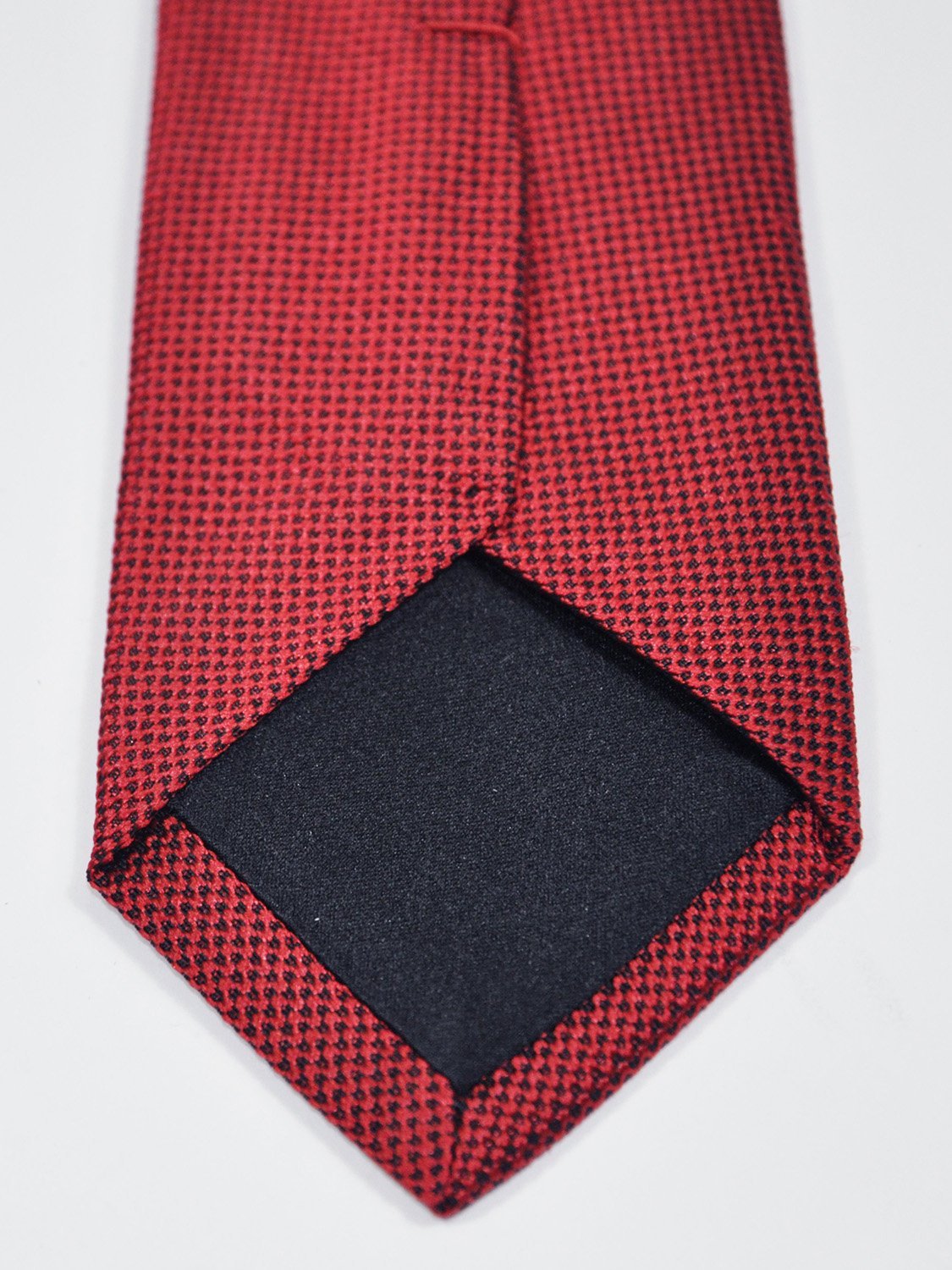 carpasus sustainable organic silk tie red. Carpasus nachhaltige Krawatte Bio Seide in Rot